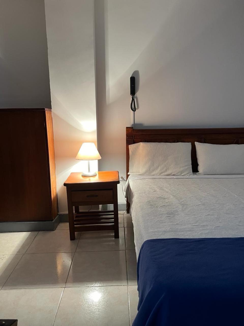 Hotel Armenia Centro Luaran gambar