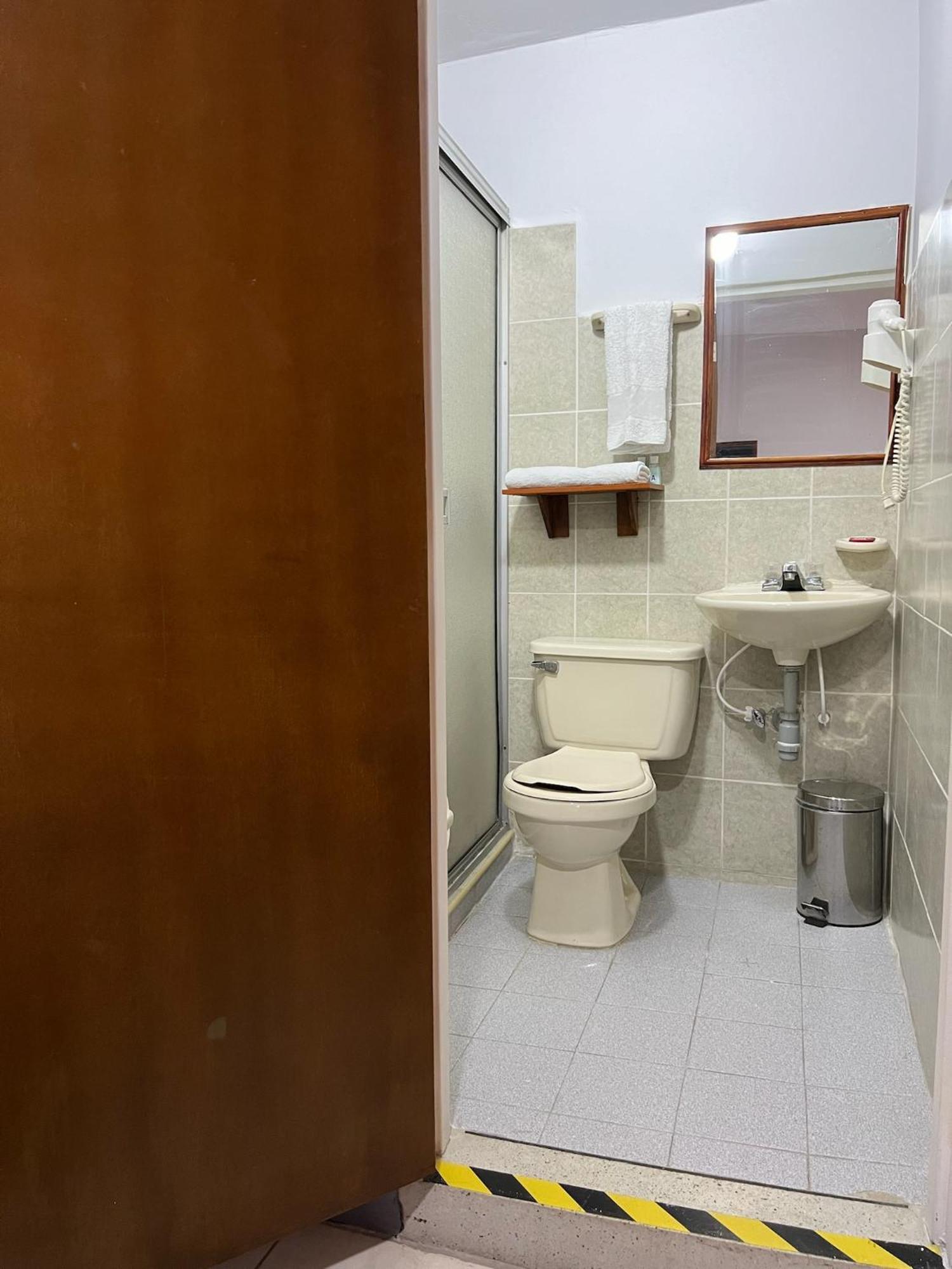 Hotel Armenia Centro Luaran gambar